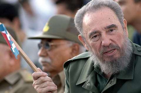 25 noviembre. Fidel Castro | A los 90 años falleció el militar, estadista, político y líder de la revolución cubana.