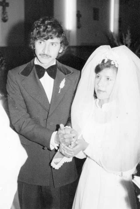 04122016 José Antonio Mesta Zubía y Ma. Imelda Hurtado de Mesta el 8 diciembre de 1976.