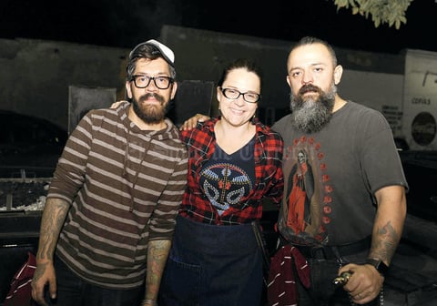 06122016 Charly, Gaby y Jorge.
