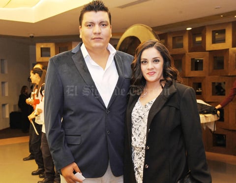 06122016 Héctor y Karla.