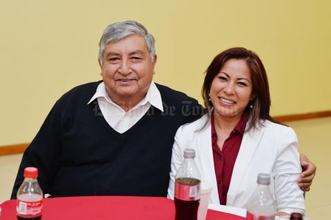 07122016 GRATOS MOMENTOS.  Margarita y Gloria.
