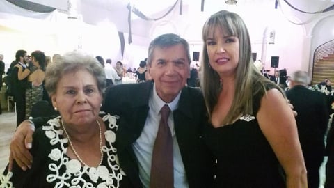 08122016 Bertha, Arturo y Necha.