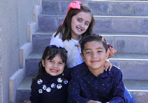 Ana Regina, José Andrés y Renata