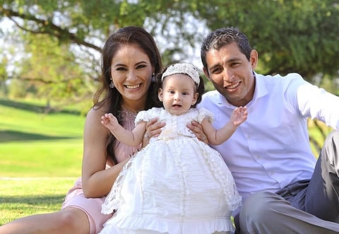 Gala con sus papás, Laura Valdés Reyes y Sergio Barrios Dávila