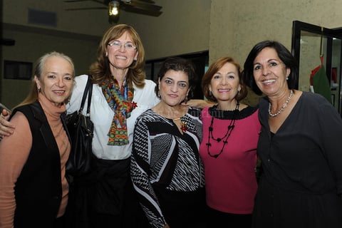 Nancy, Charo, Laura, Norma y Rosario