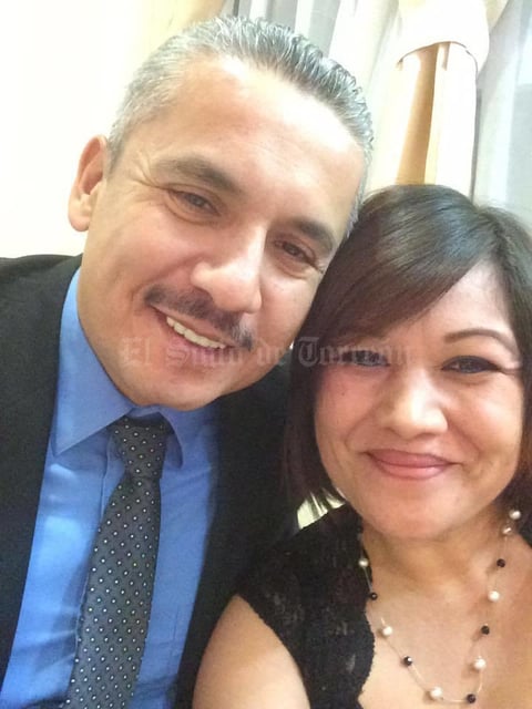 10122016 Hoy, contraerán matrimonio Saúl Rangel Llanas y Liliana Díaz de León Valadez. Ellos son hijos de Juanita Valadez Monreal y Pedro Díaz de León Romero; Lidia Llanas Morales (f) y Rodolfo Rangel Salazar (f). La ceremonia religiosa se celebrará en la Parroquia de la Transfiguración del Señor. Oficiando la misa, estará el Pbro. Emilio Rodríguez Méndez. La recepción social se llevará a cabo en el Centro de Convenciones El Eriazo.