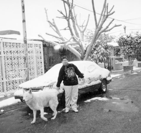 11122016 Martha Hernández y su mascota, “Whisky”.