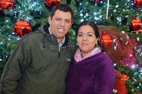 13122016 EN PAREJA.  Emmanuel y Cecilia.