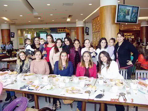 15122016 Entre amigas.