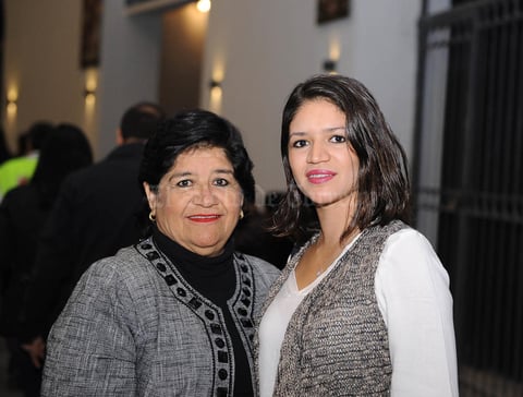 15122016 Ana y Paulina.