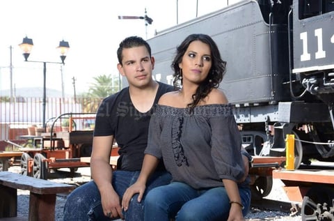 17122016 Fernando Luján Macías y Nayhelly Loera García contraen nupcias en la Catedral de Santa María de Guadalupe hoy, acompañados por sus padres, Sergio Eloy Luján Antúnez y Teresa Macías Chacón; Alejandro Loera Leyva y Socorro García Morales. Posteriormente, se ofrecerá un brindis en el Hotel Posada del Río para celebrar la dicha de la pareja.