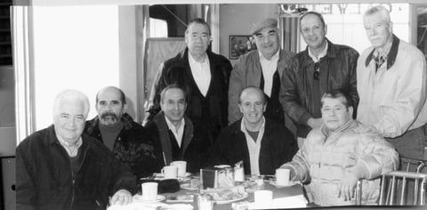 18122016 Víctor González Avelar, Antonio Alanís Ramírez (f), Javier Garza, Alejandro Pérez de la Vega, Heriberto Ramos Salas, Rodolfo González Treviño, Fernando Díaz Vélez y Bernardo Segura Gurza, Los Coffee Boys del Calvete, en diciembre de 2004.