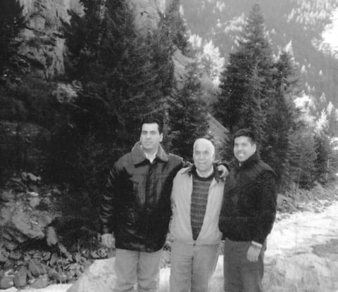 18122016 Dionisio Sánchez Herrera en compañía de sus hijos, Javier y Arturo, en Denver, Colorado.