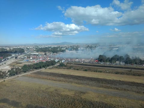 Una densa y penetrante bruma se expandió en las comunidades cercanas.