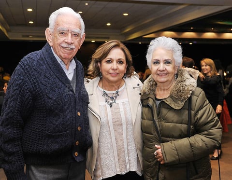 21122016 Ricardo, Sofía y Soledad.