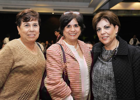21122016 Conchita, Elsa y Ana Rosa.