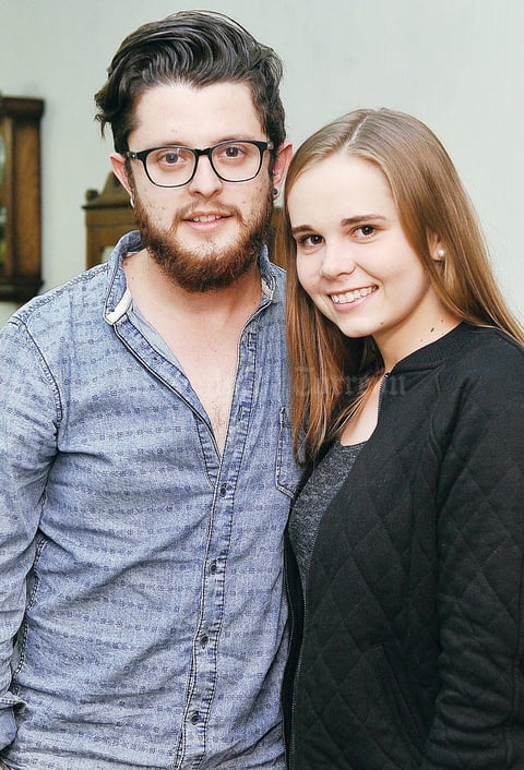 21122016 CONTENTOS.  Ricardo y Mónica.