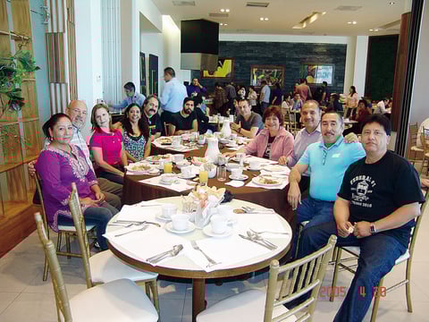 22122016 Rosa Delia, Ricardo, Maricruz, Matilda, Mario, Luis Eduardo, Moisés,
Enrique, Rubén, Lucía y Rafa.