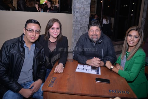 Armando, Brianda, Jesús y Shen
