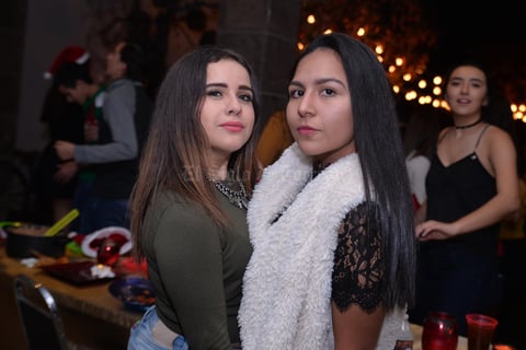 Ana Sofía y Sara