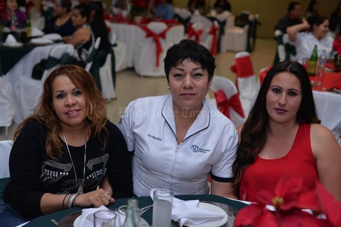 Yelile, Ana Paty y Laura Elena