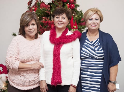 24122016 ENTRE AMIGAS.  Luzma, Ale y Marissa.