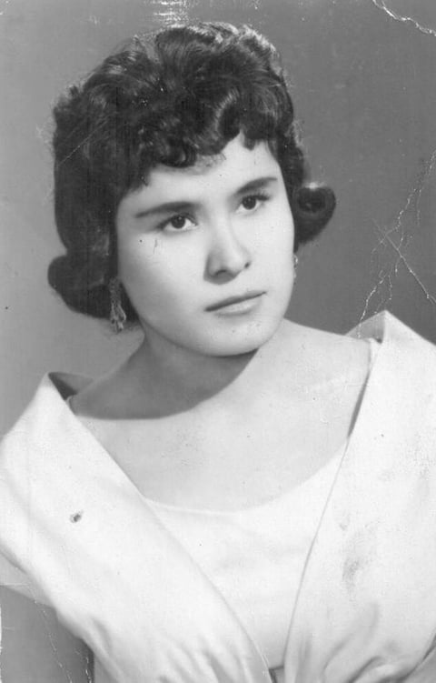 25122016 Sra. María Félix Ocampo Miranda (f), hace siete décadas.