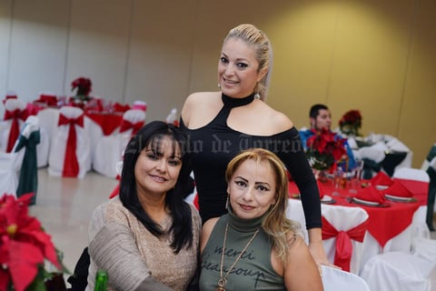26122016 Liliana, Alma Delia y Laura.