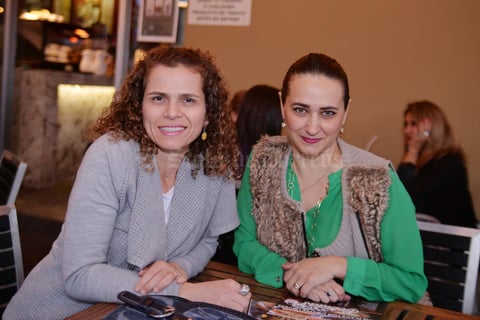 30122016 Sofía y Mercedes.