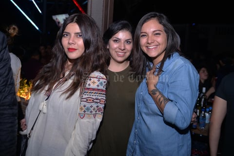31122016 Vivi, Mariana y Gaby.