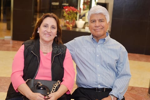 31122016 Lourdes y Alejandro.