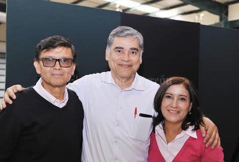 03012017 POSAN PARA LA CáMARA.  Armando Limón, Jose Francisco Méndez y María Esther Piña.