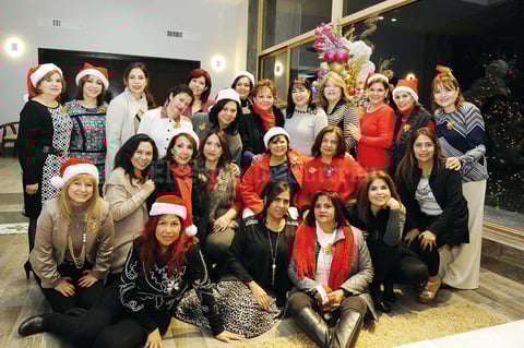04012017 EN SU POSADA.  Damas del Club de Jardinería Clivia.