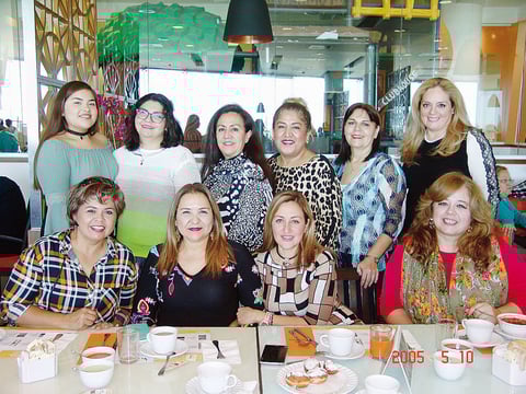 05012017 En el cumpleaños de Claudia Medina.