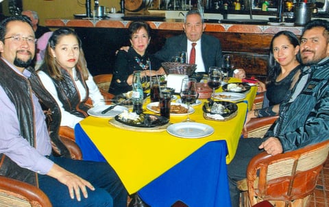 05012017 POSAN PARA LA FOTO