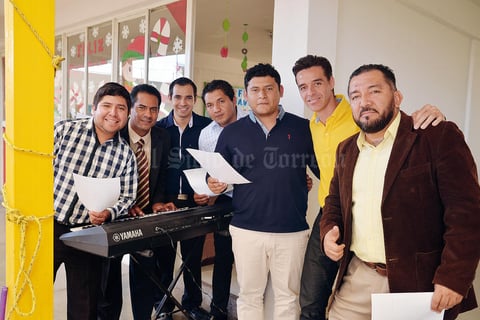 05012017 ENTRE AMIGOS.  Gerardo, Piero, Carlos, Edgar, Cristian, Arturo y Marco.