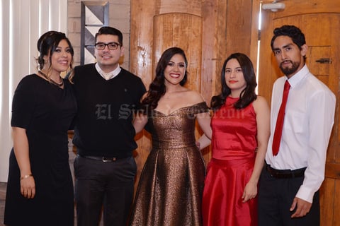 06012017 EN UNA BODA CIVIL.  Karla, Carlos, Gabriela, Laura y Dante.