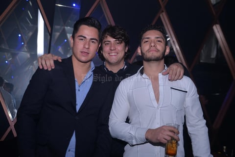 Juan, Víctor y Juan