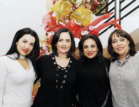 09012017 EN FESTEJO.  Lorena, Yadira, Ale y Cristy.