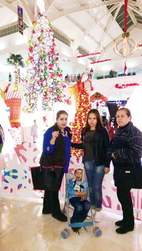 12012017 Familia Flores.