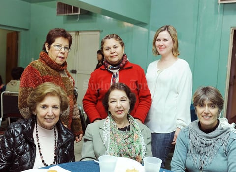 14012017 Emma, Linda, Naima, Adriana, Beatriz y Pilar.