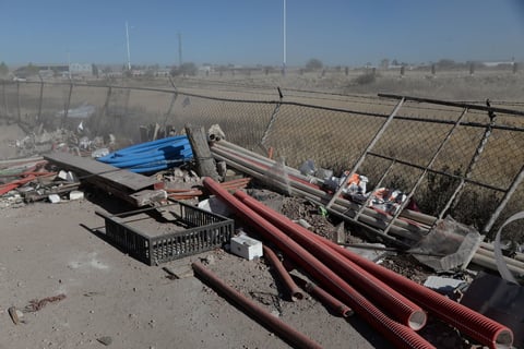 Existen algunos predios en los que se realizan obras, cuyos desechos también se acumulan.