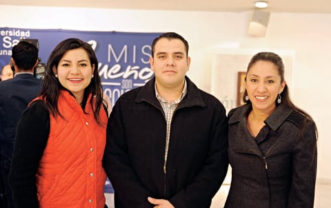 16012017 Iveth, Mario y Gabriela.