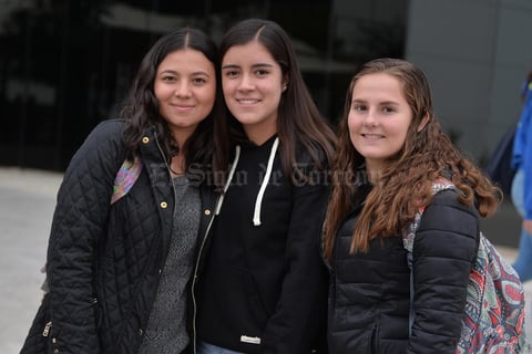 20012017 Loreta, Daniela y Cecy.