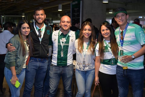 Lily, Omar, Chuy, Paty, Ani y Rafa