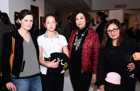 21012017 Alejandra, Fernanda, Italia y Luna.