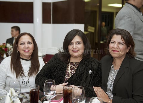 24012017 Silvia, Aracely y Olivia.
