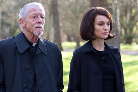 Su último trabajo en la pantalla grande fue Jackie (2016), nominada hace unos días al Oscar y en la que comparte créditos nuevamente con Natalie Portman.