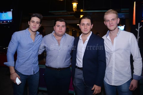 28012017 POSAN PARA LA CáMARA.  Rodrigo, Ricardo, Julián y Rolando.