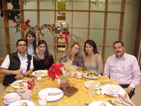 30012017 Miguel, Lizeth, Mónica, Claudia, Lucía y Eugenio.